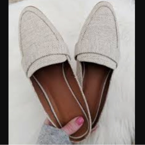 Universal Thread Mules - Picture 2 of 3